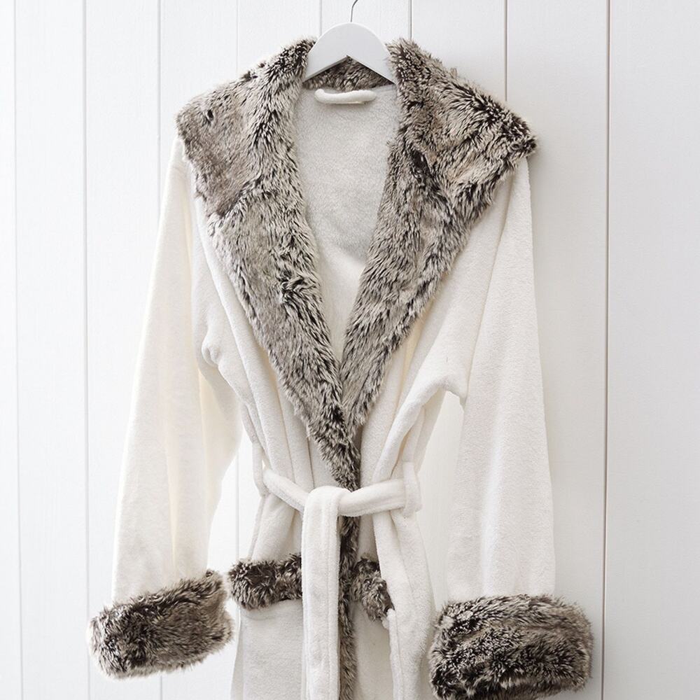Pottery Barn | M | Ultra-Soft Plush White Ombre Gray Faux Fur Hooded Bath Robe